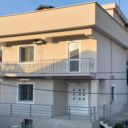 The One Private In Villa Tirana