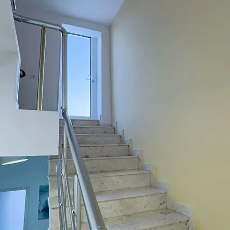 The One Private In Villa Tirana