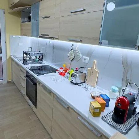 The One Private In Villa Tirana